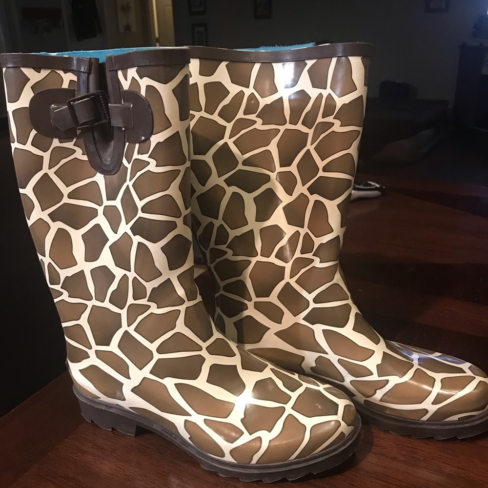 Stone Creek rubber rain boots